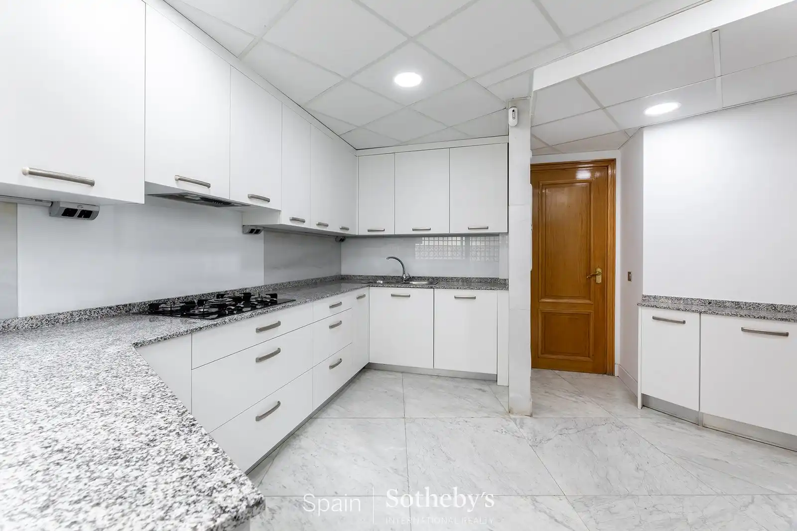 Kitchen of Houses for rent in Madrid  with Air Conditioner, Heating and Private garden