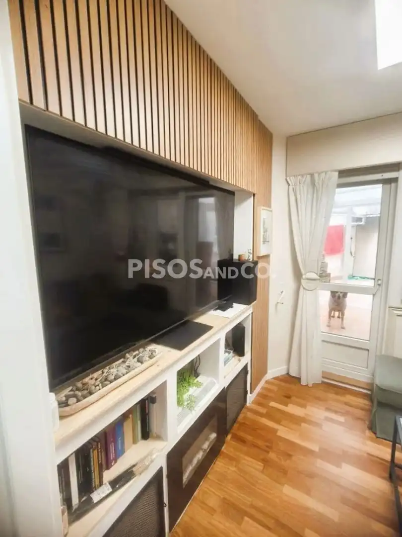 Sala d'estar de Pis en venda en Arteixo amb Terrassa i Traster