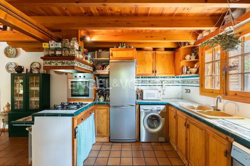 Cocina de Casa o chalet en venta en Requena con Aire acondicionado, Calefacción y Jardín privado