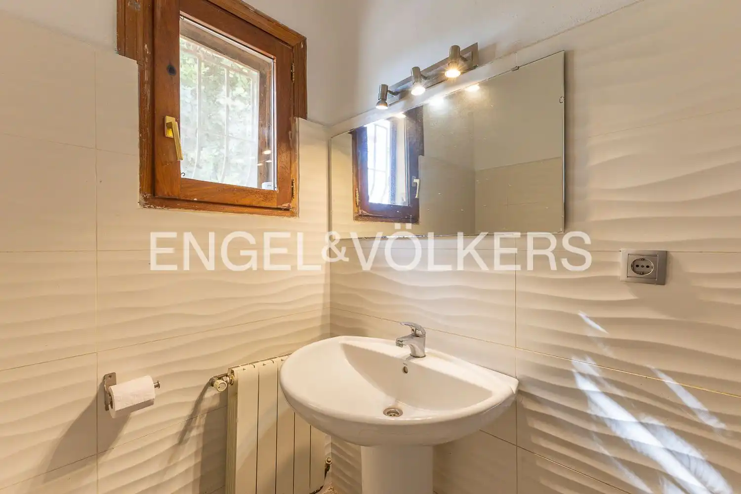 Baño de Casa o chalet en venta en Dénia con Calefacción, Jardín privado y Parquet