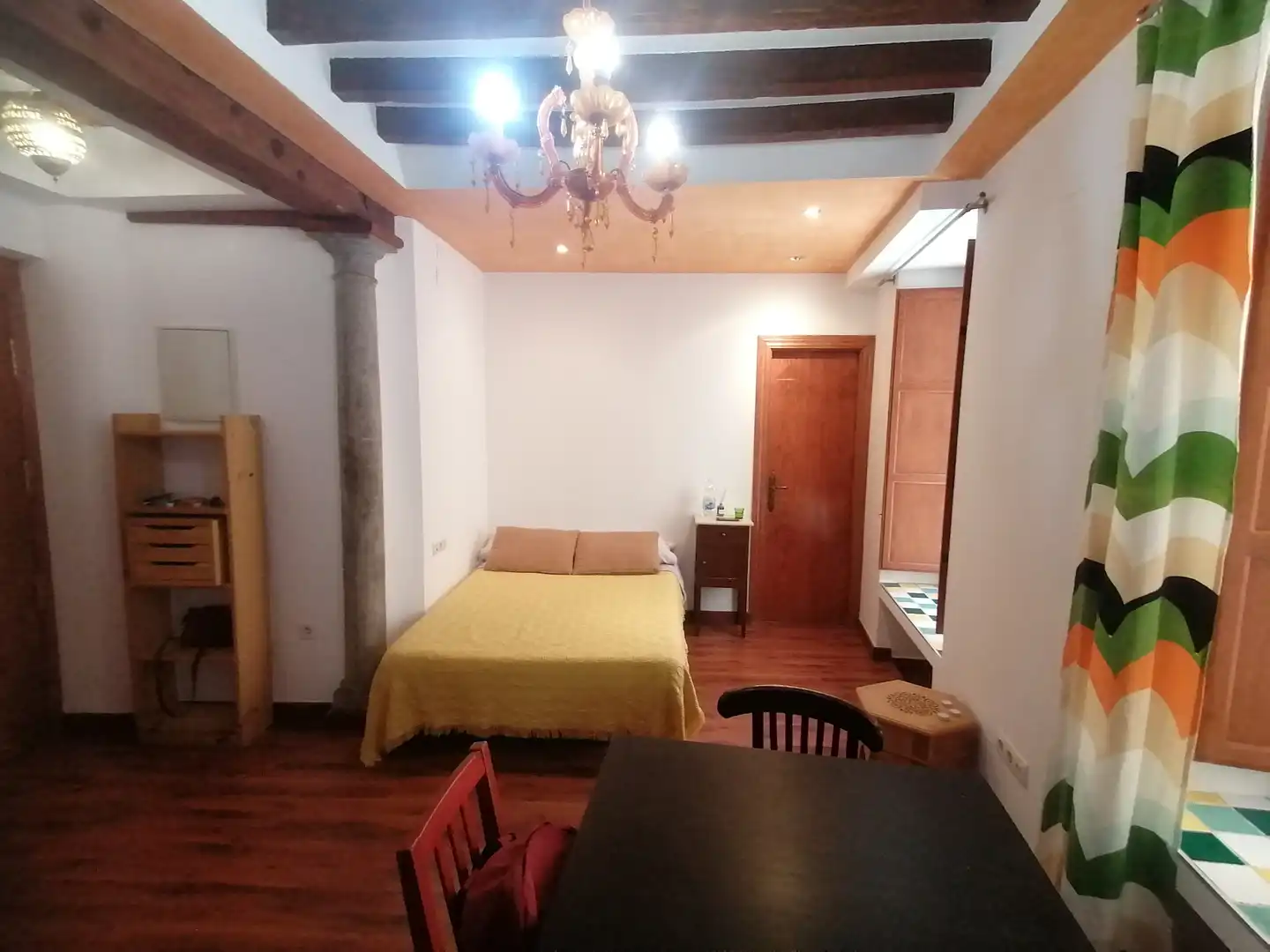 Habitación de Planta baja en venta en Granada con Parquet y Amueblado