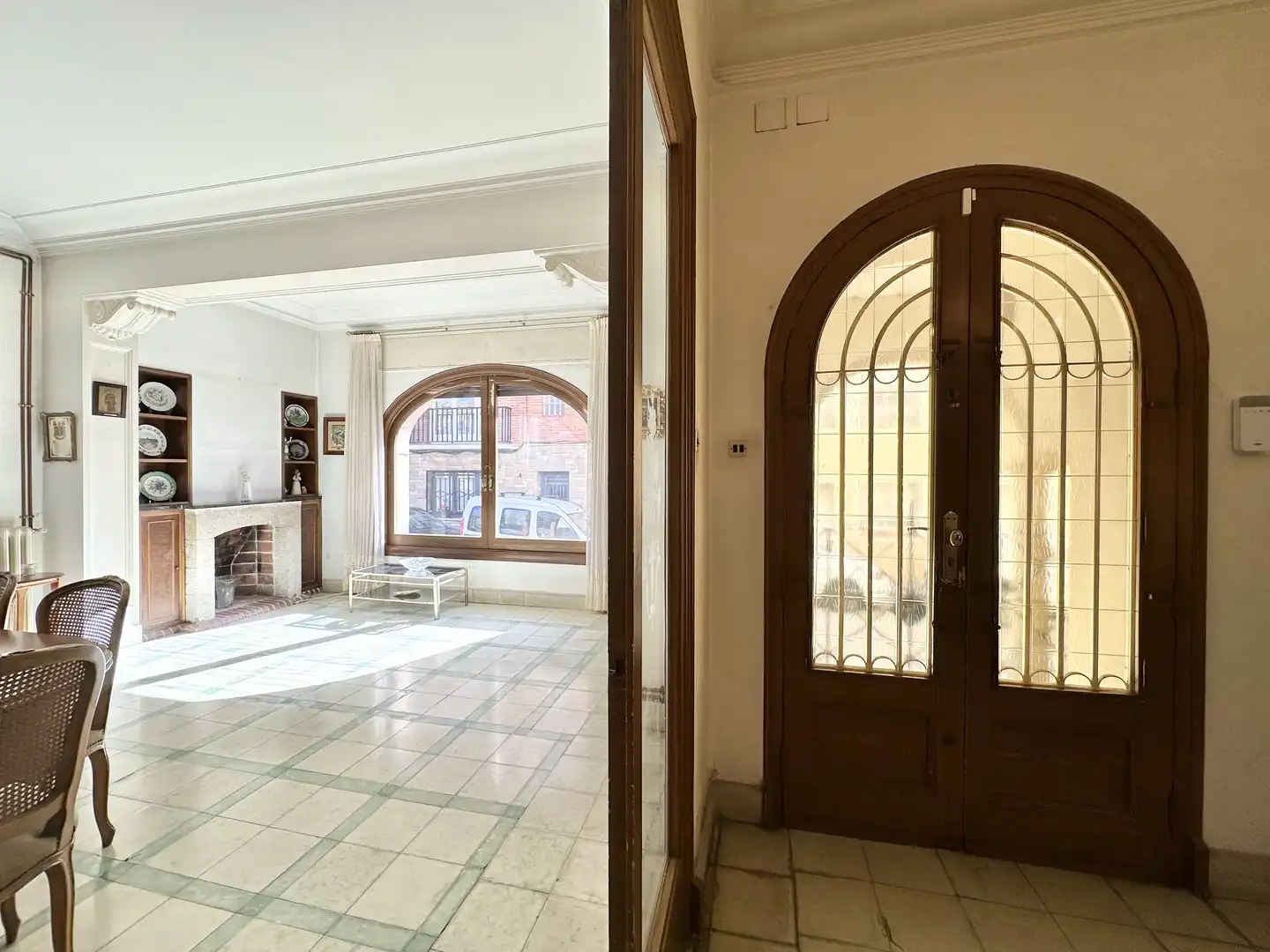 Einfamilien-Reihenhaus zum Verkauf in El Masnou mit Heizung, Privatgarten und Terrasse