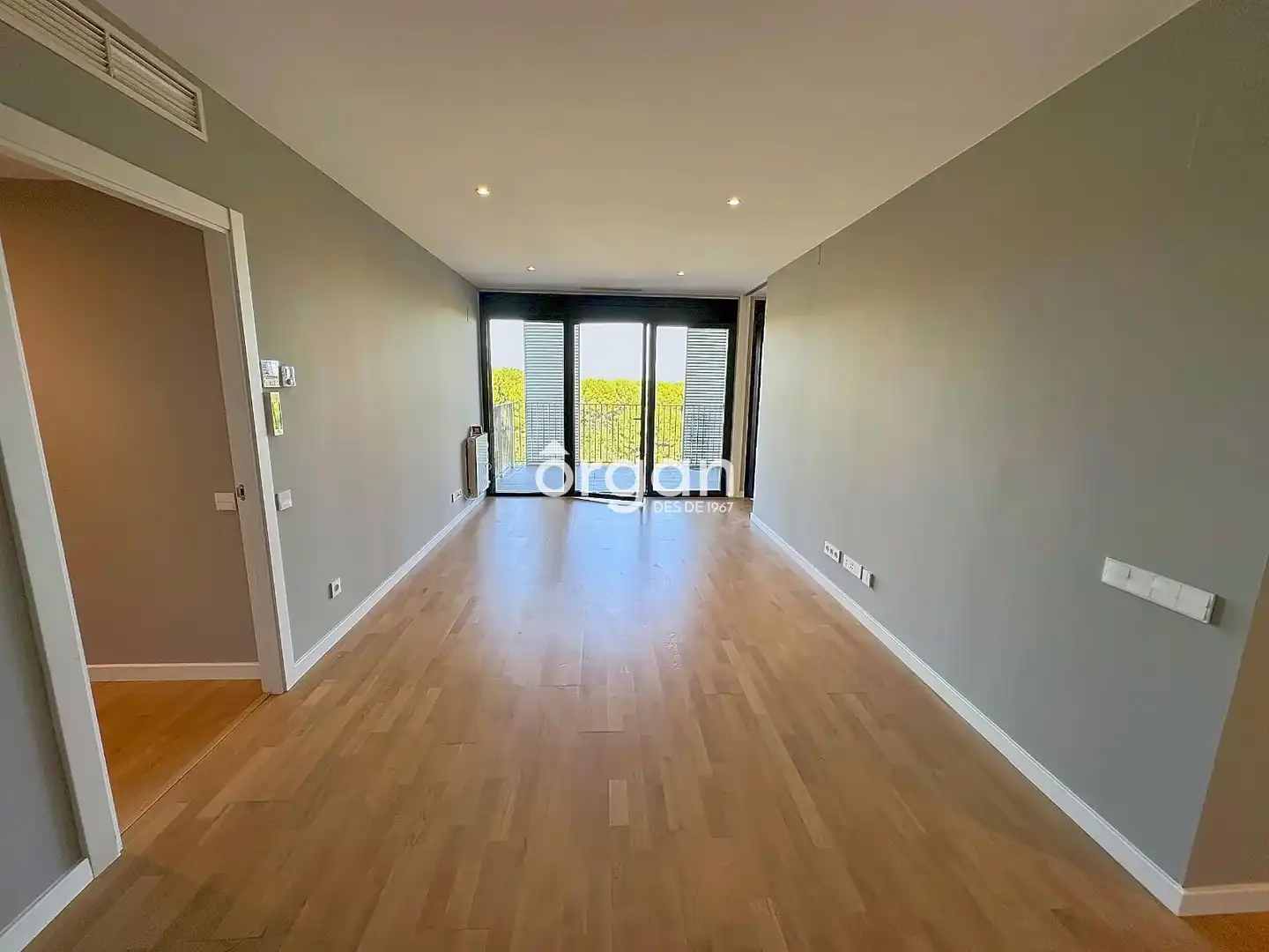 Penthouse with pool for sale in Volpelleres