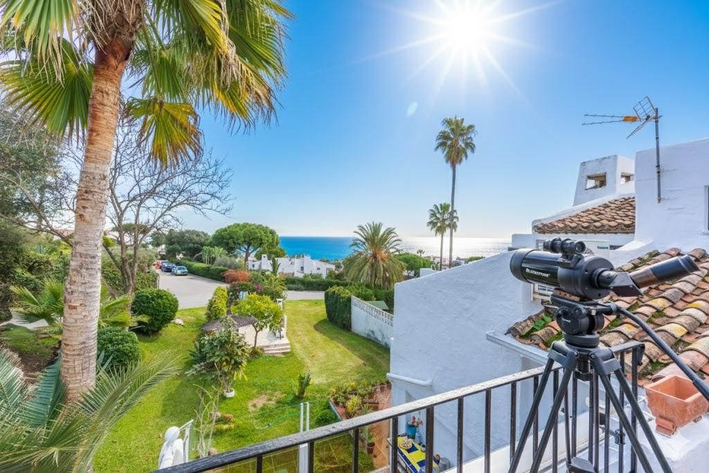 Exterior view of House or chalet for sale in Casares  with Air Conditioner, Heating and Private garden