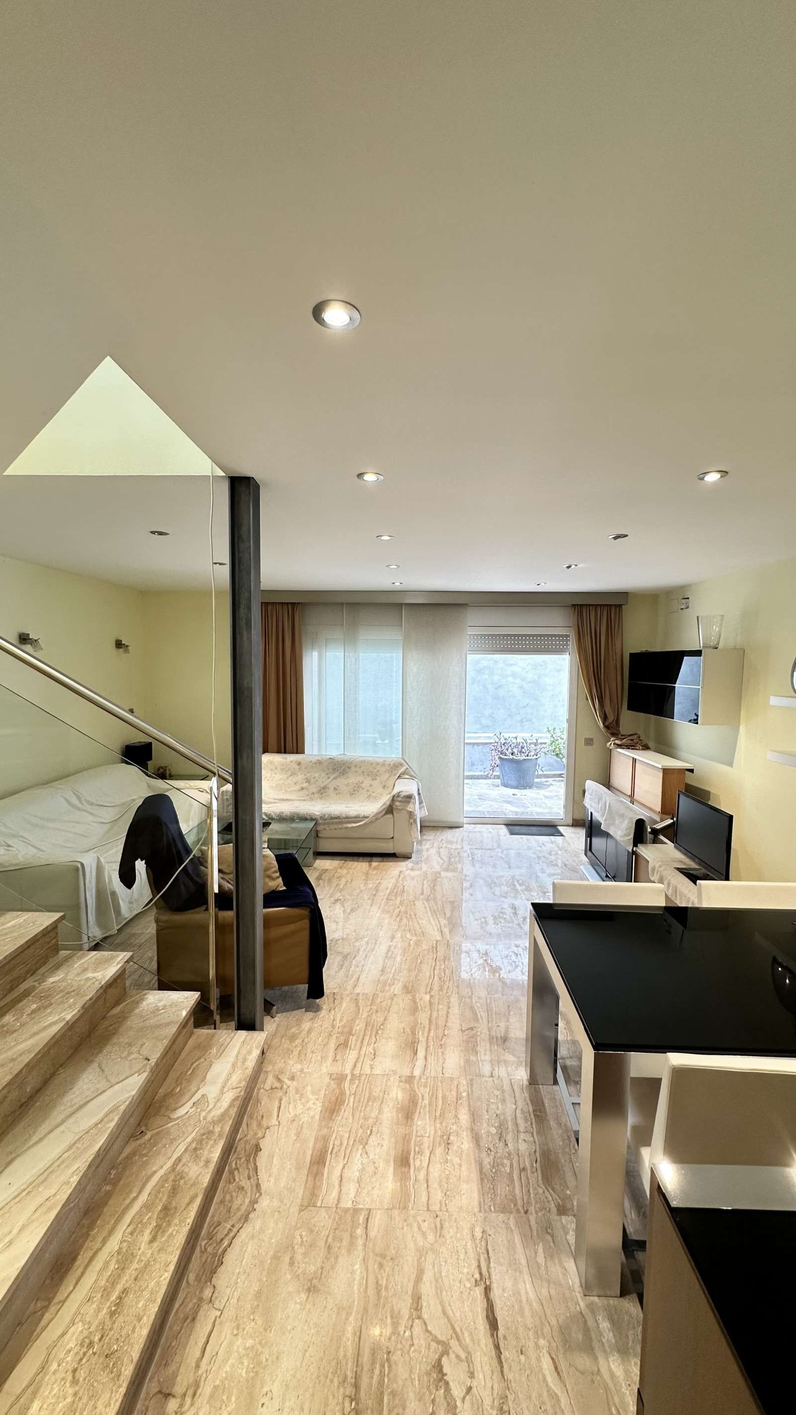 Living room of Apartment to share in  Barcelona Capital  with Air Conditioner, Heating and Terrace