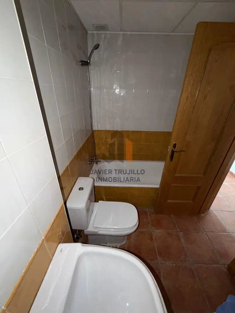 Badezimmer von Wohnung zum Verkauf in Alcaucín mit Klimaanlage, Heizung und Terrasse