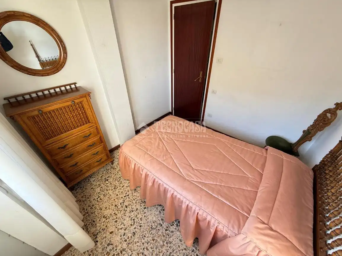 Habitación de Piso en venta en Zaragoza con Calefacción, Trastero y Balcón