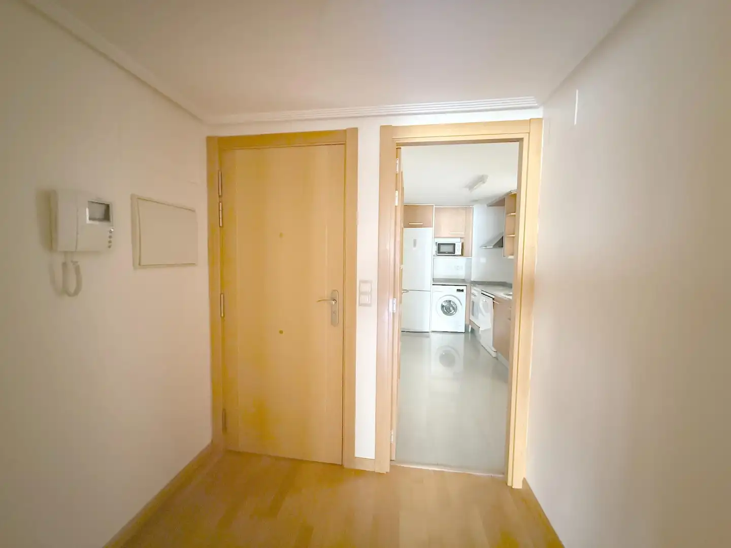 Dachboden zum Verkauf in Zaragoza mit Heizung, Parkett und Terrasse