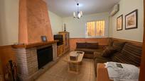 Sala d'estar de Casa o xalet en venda en Roquetas de Mar amb Aire condicionat i Terrassa