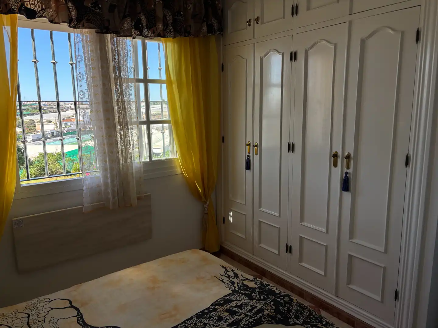 Habitación de Apartamento en venta en Torrox con Aire acondicionado, Calefacción y Terraza