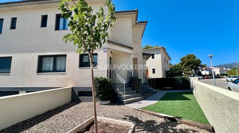 Foto 2 de Casa adosada en venta en Carrer de la Magnòlia, Pino Alto, Mont-roig del Camp