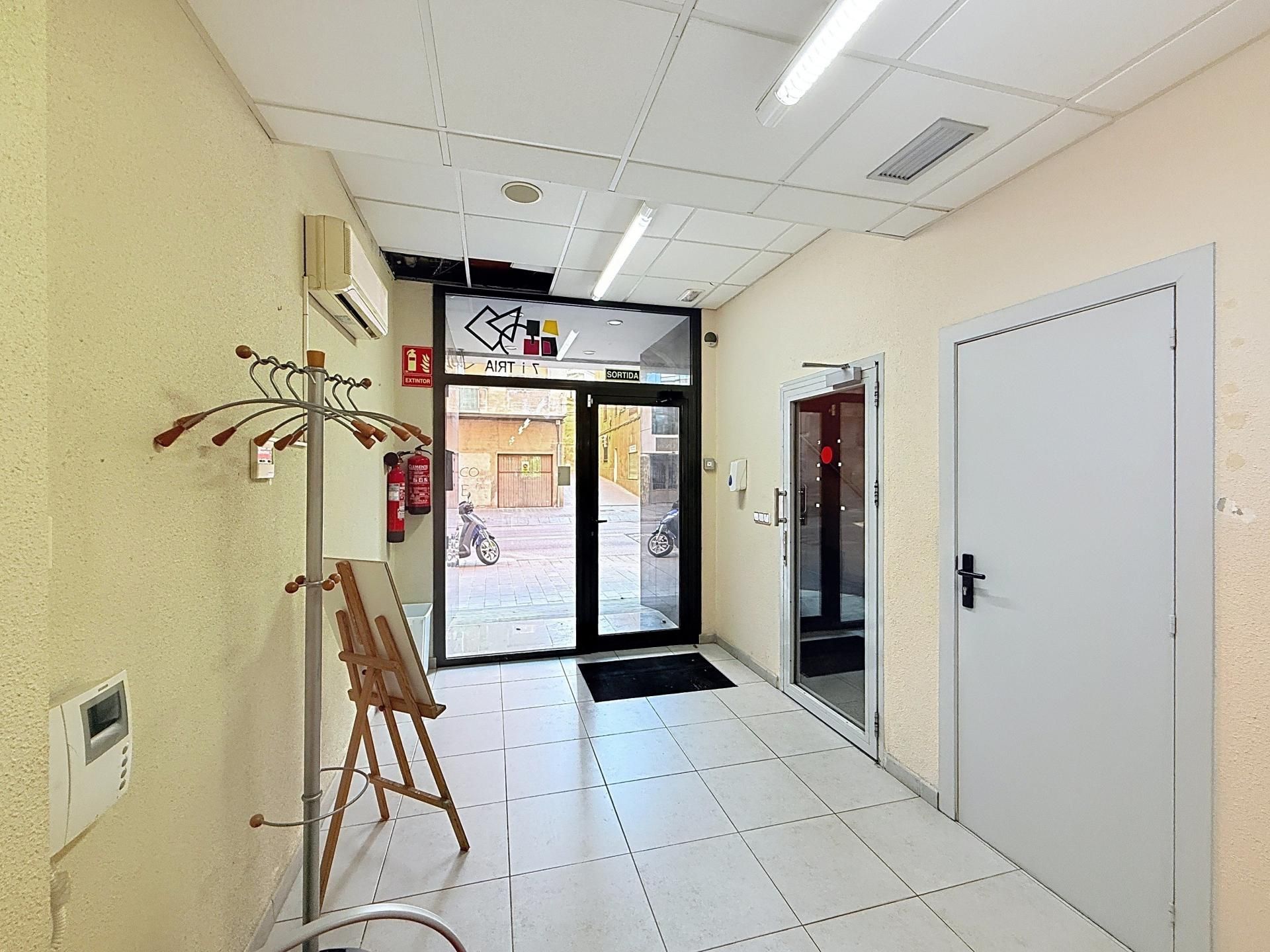 Gebaude zum Verkauf in Sant Andreu de la Barca