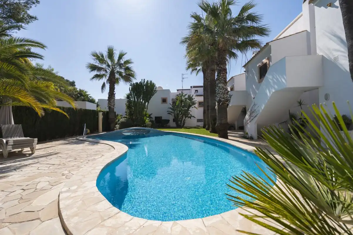 Swimming pool of Ground floor for sale in Santa Eulària des Riu  with Air Conditioner, Heating and Private garden