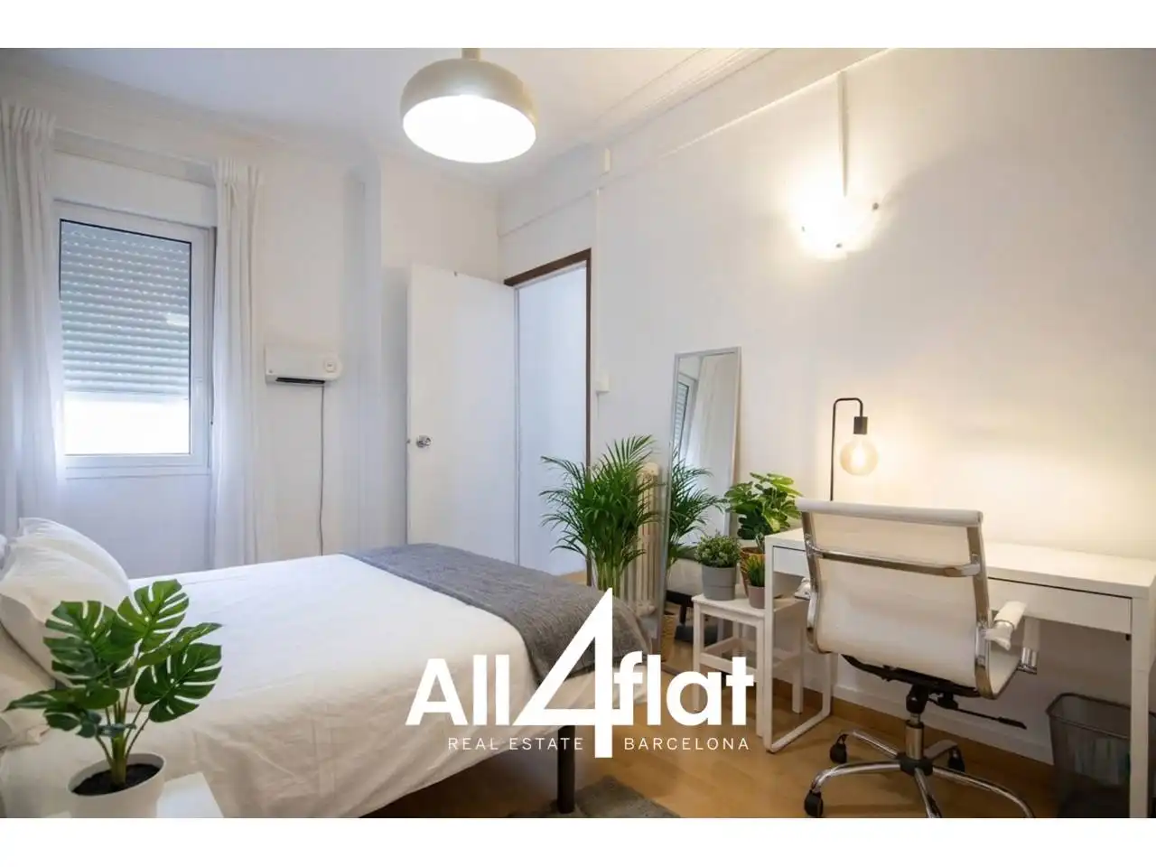 Schlafzimmer von Wohnung zur Miete in Barcelona mit Klimaanlage, Heizung und Parkett