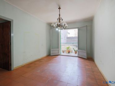 Piso con balcón en venta en Sants - Montjuïc