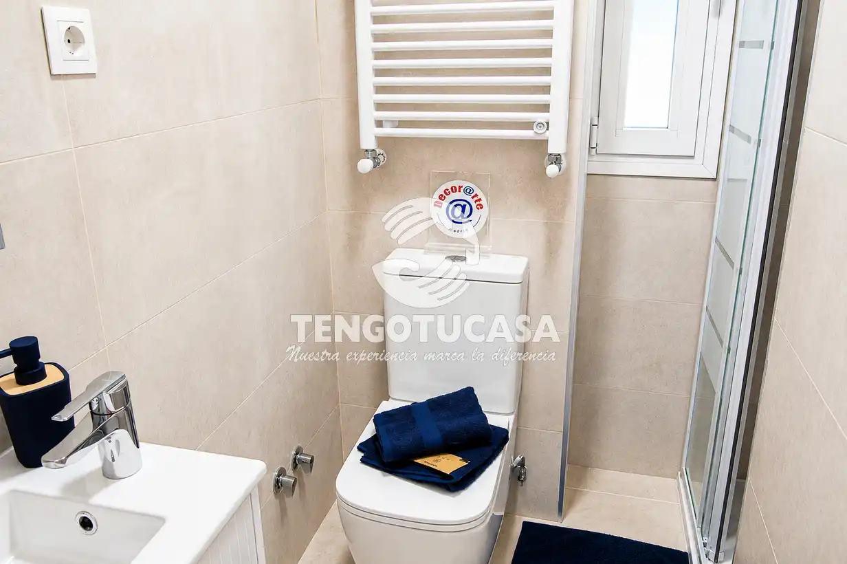 Badezimmer von Wohnung zum Verkauf in Madrid mit Klimaanlage, Heizung und Terrasse