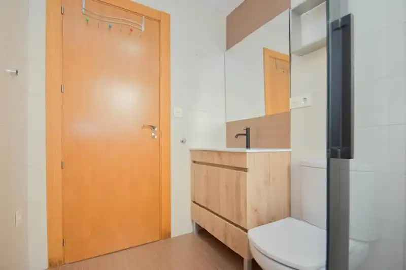Baño de Piso en venta en Atarfe con Trastero y Amueblado