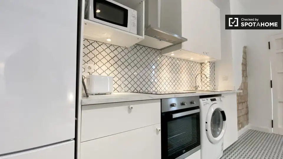 Cocina de Piso de alquiler en Valencia con Aire acondicionado, Calefacción y Amueblado