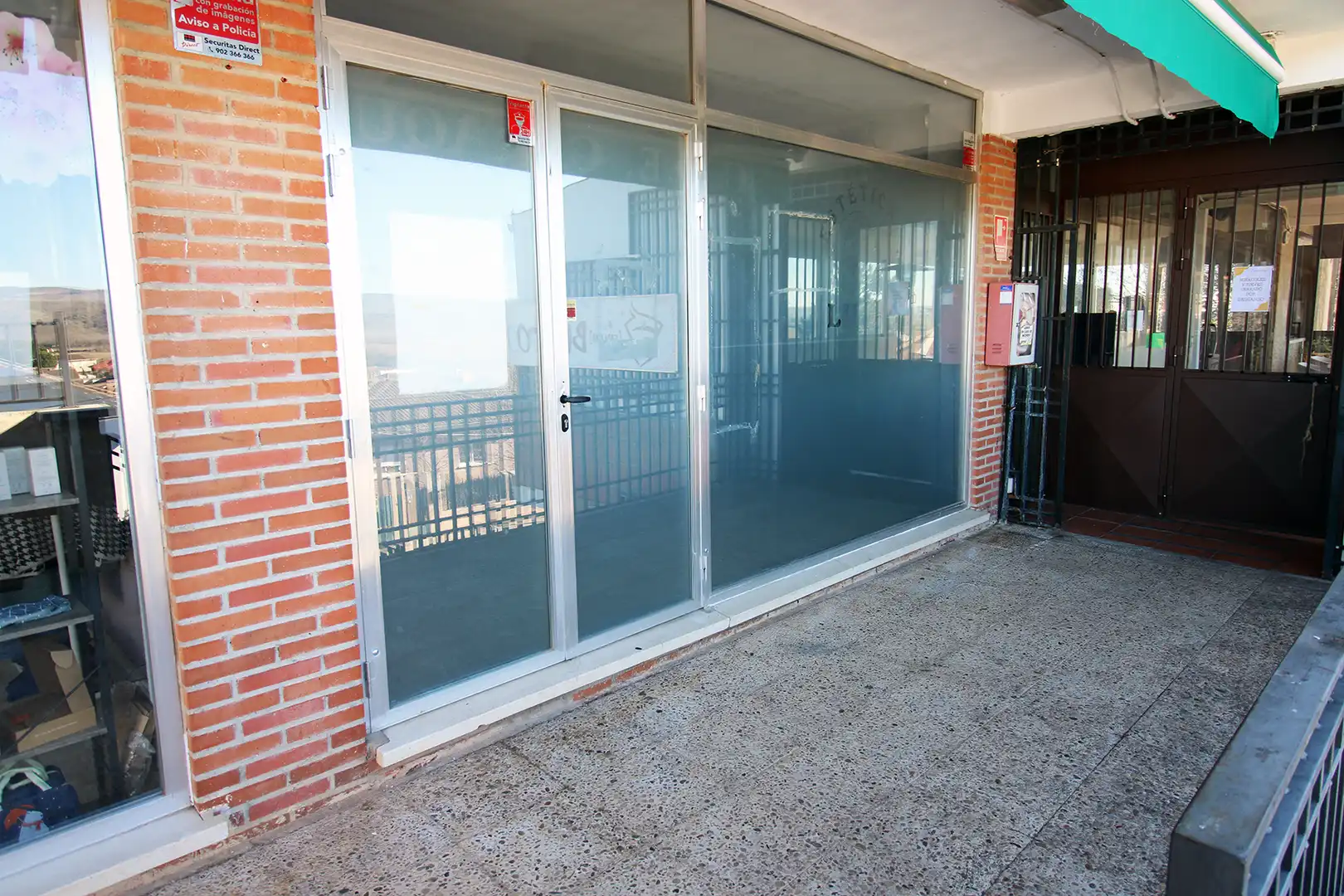 Local commercial à vendre à Calle Olmo 29E