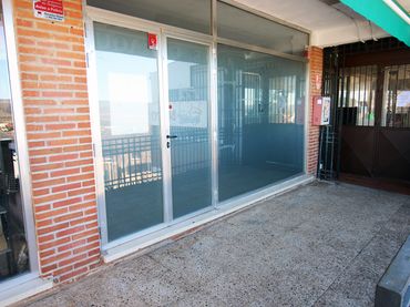 Local comercial en venda a Calle Olmo 29E