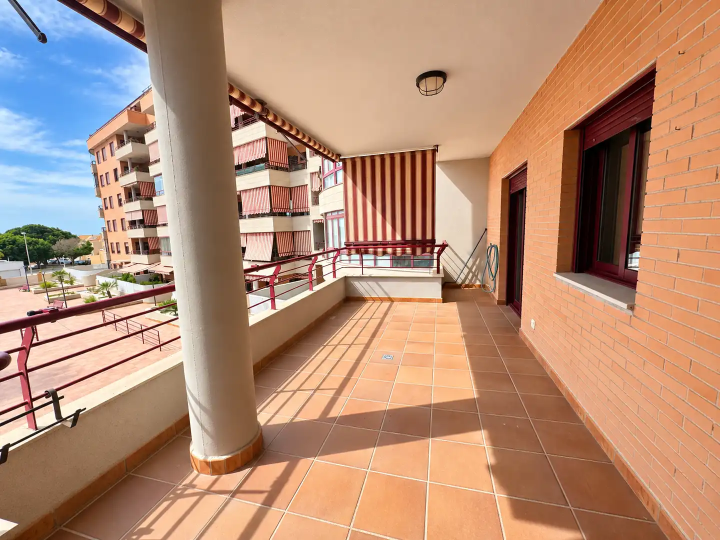 Piso con piscina en venta en Camino de Bobar 3, imagen 3