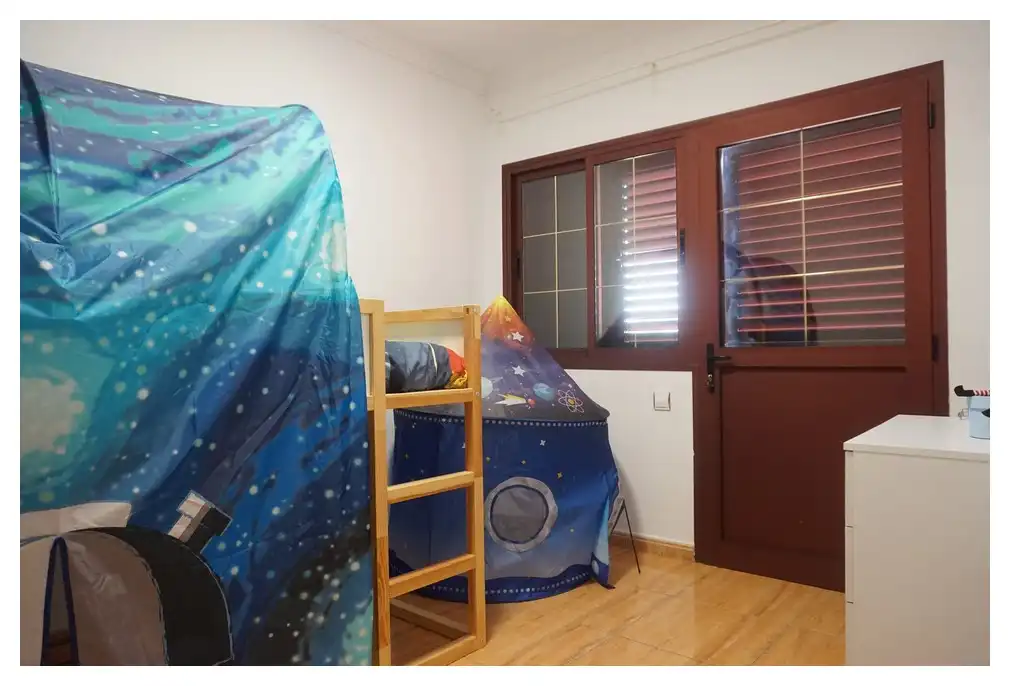 Habitación de Dúplex en venta en Moya (Las Palmas) con Terraza y Balcón