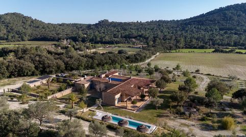 Exclusiva finca en Campanet 182.000 m de pura naturaleza, lujo y relax.En absoluta privacidad y tranquilidad idílica se extiende e, imatge 2