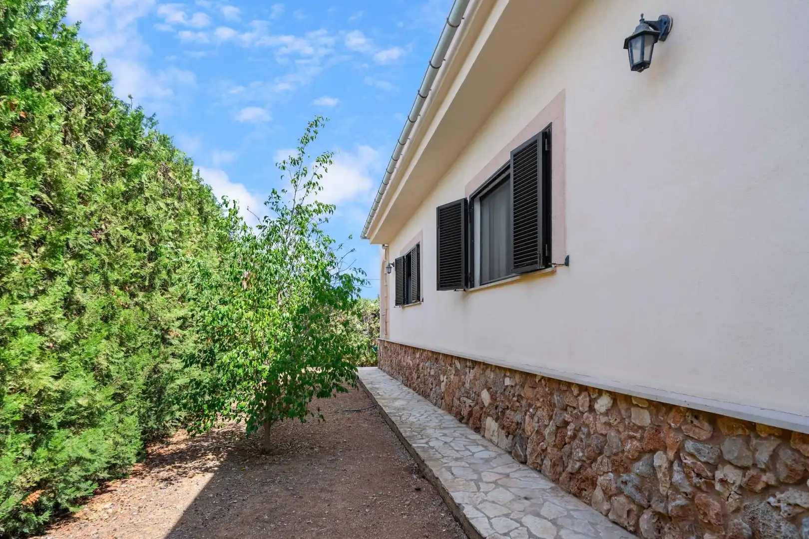 Vista exterior de Finca rústica en venda en Felanitx amb Aire condicionat, Terrassa i Traster