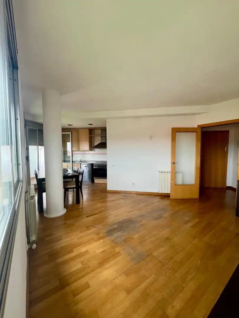 Sala de estar de Piso en venta en Barberà del Vallès con Balcón y Piscina comunitaria