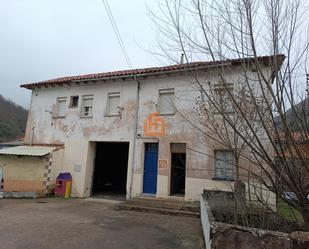 Vista exterior de Casa o xalet en venda en La Pola de Gordón 