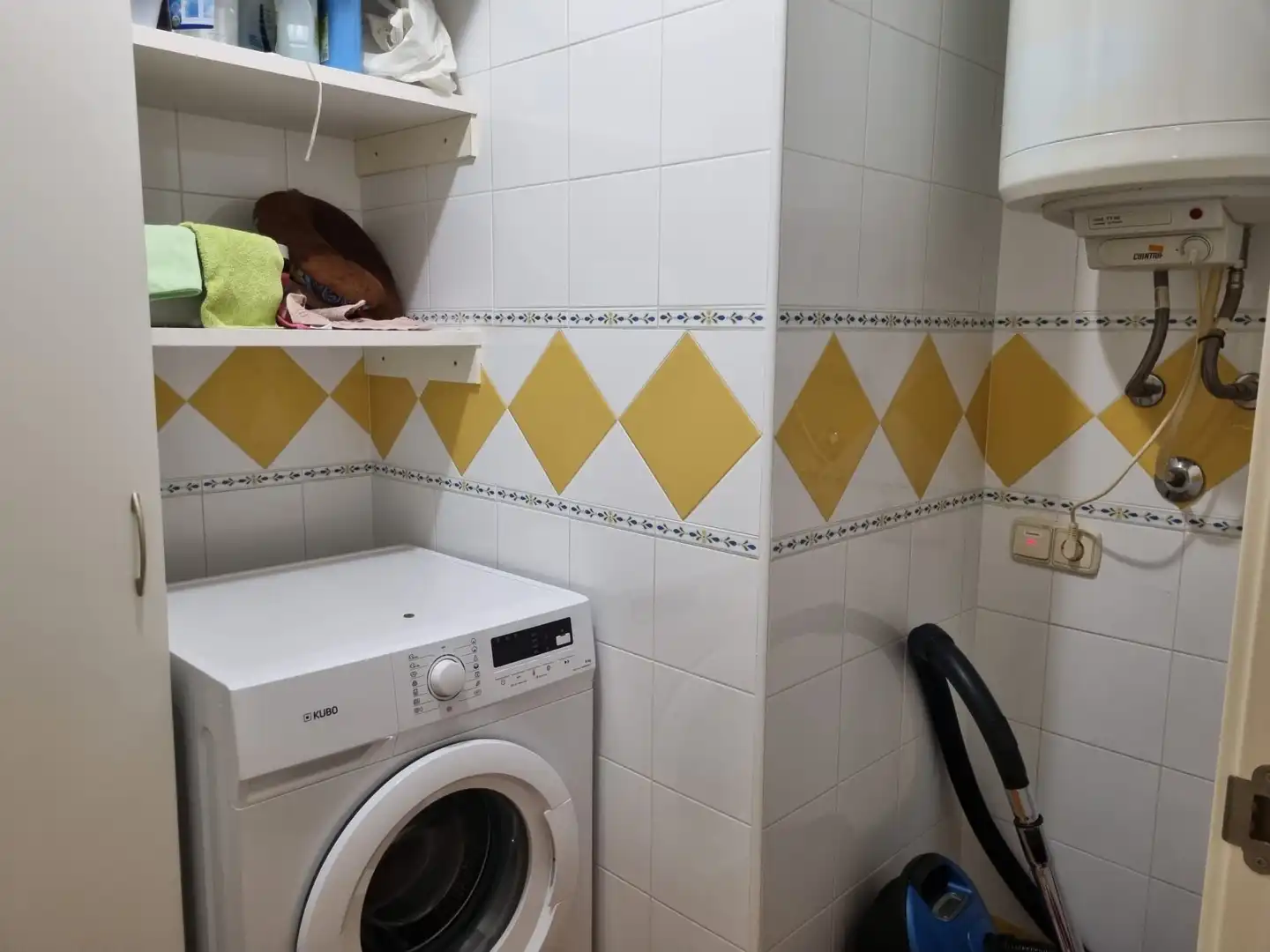Flat for rent in Calle Chopo, El Paraíso