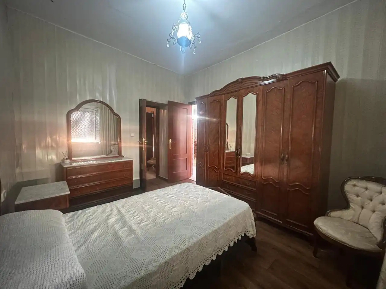 Dormitori de Casa o xalet en venda en Dos Hermanas