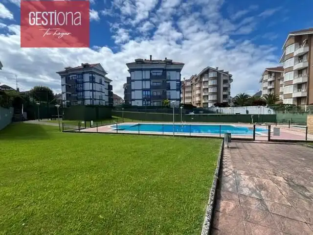 Piscina de Ático en venta en Noja con Terraza, Amueblado y Balcón