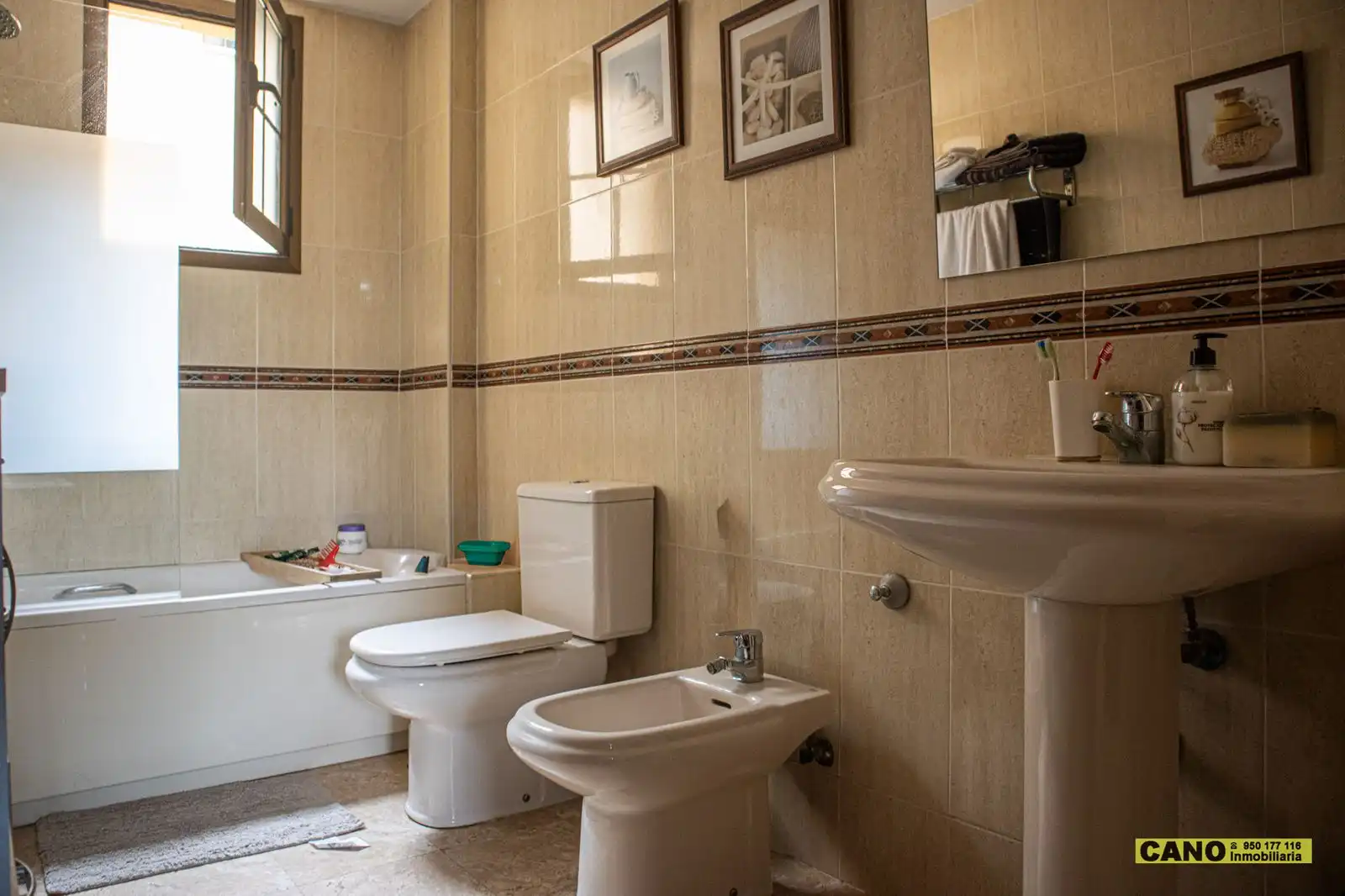 Bathroom of Flat for sale in Roquetas de Mar  with Terrace and Swimming Pool