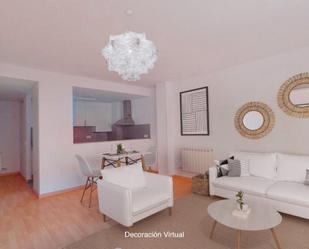 Living room of Flat for sale in Girona Capital  with Heating and Washing machine