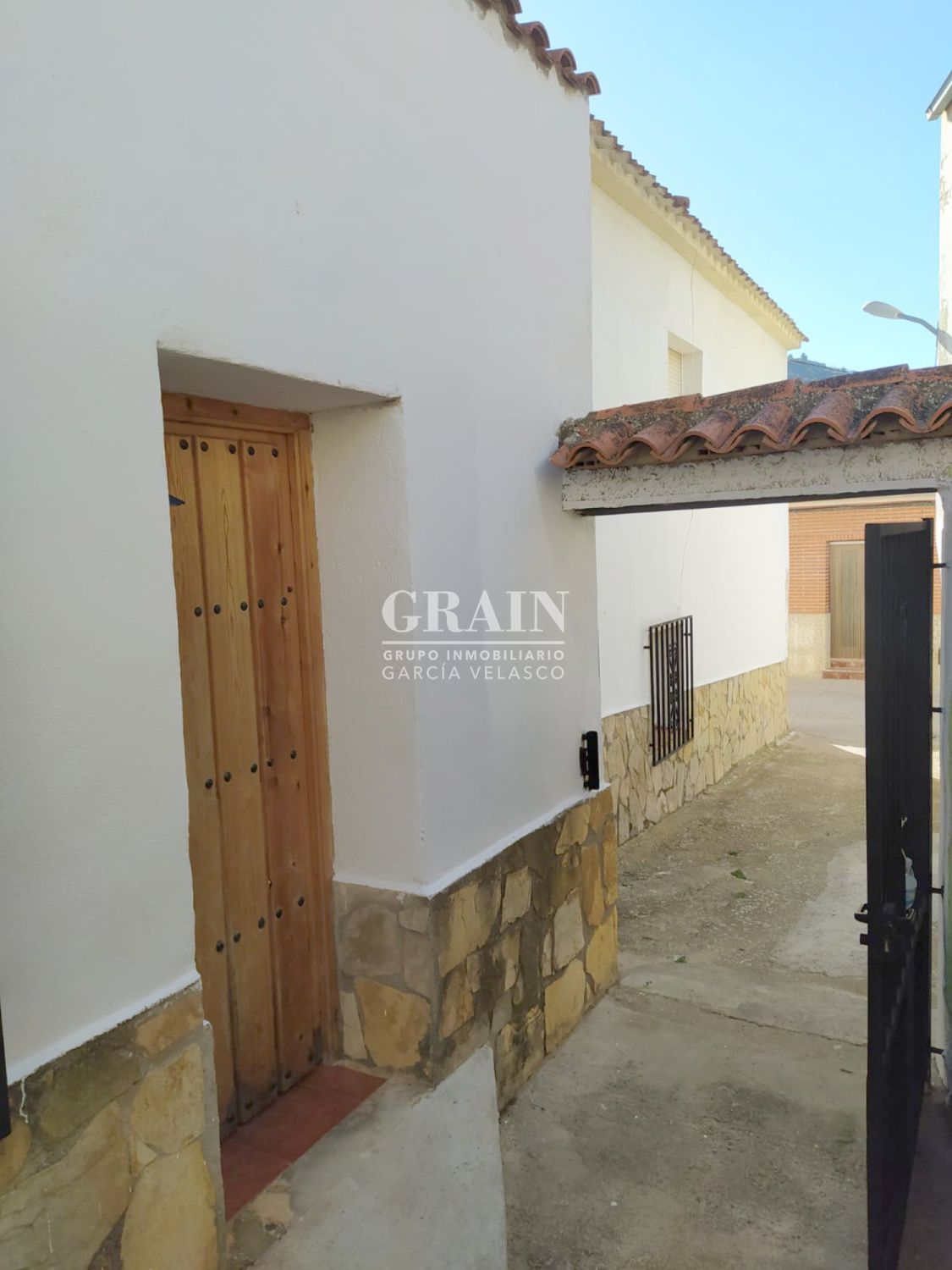 Vista exterior de Casa o xalet en venda en Alatoz