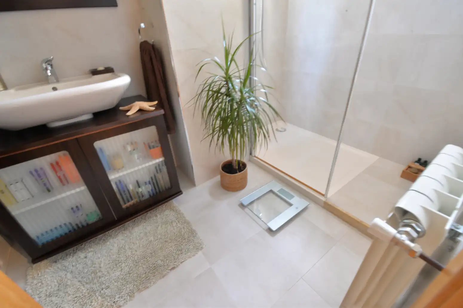 Baño de Casa adosada en venta en Morcín con Calefacción, Jardín privado y Terraza