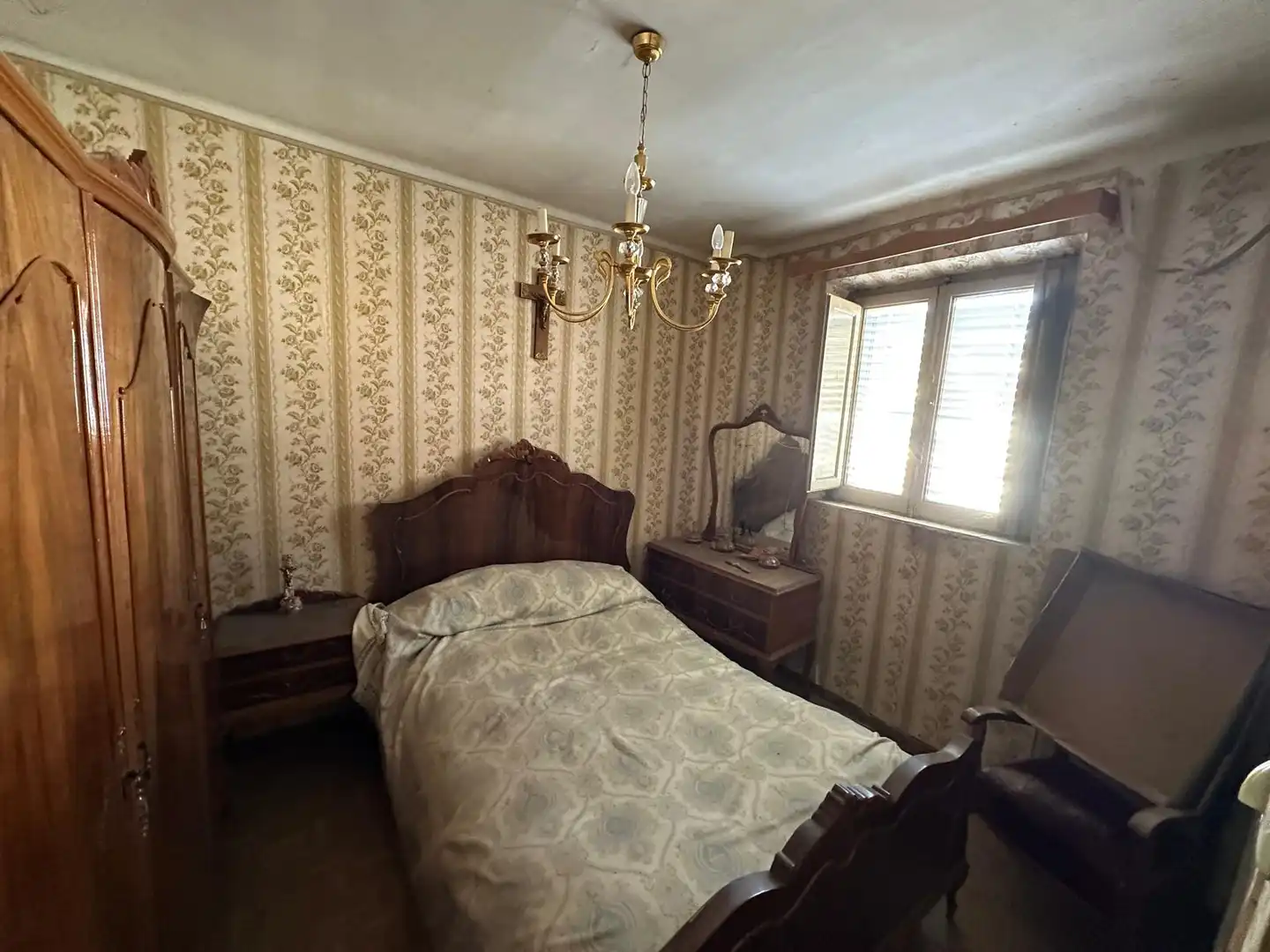 Dormitori de Casa adosada en venda en Burgos amb Traster