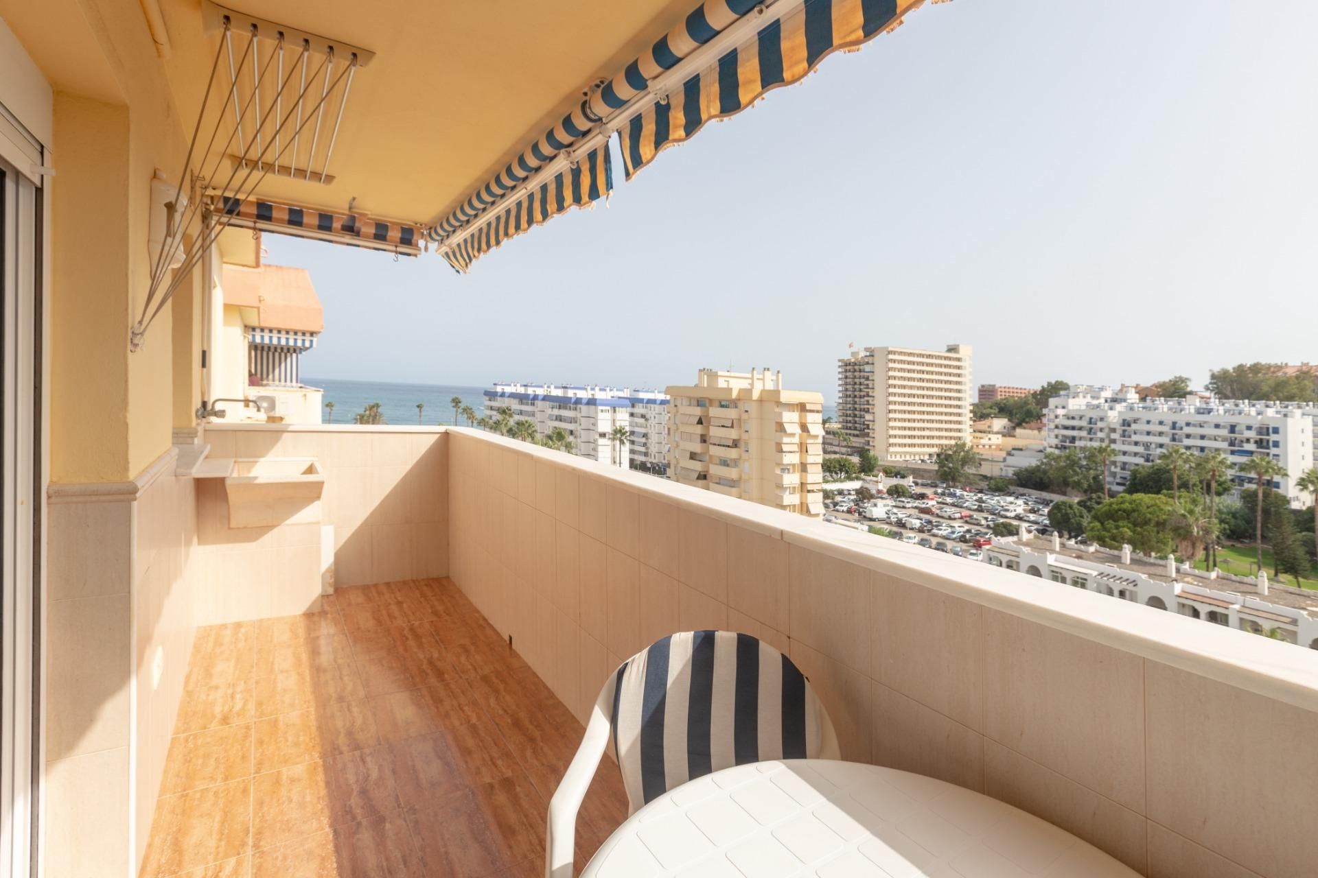Terrasse von Dachboden zum verkauf in Benalmádena mit Klimaanlage, Terrasse und Abstellraum