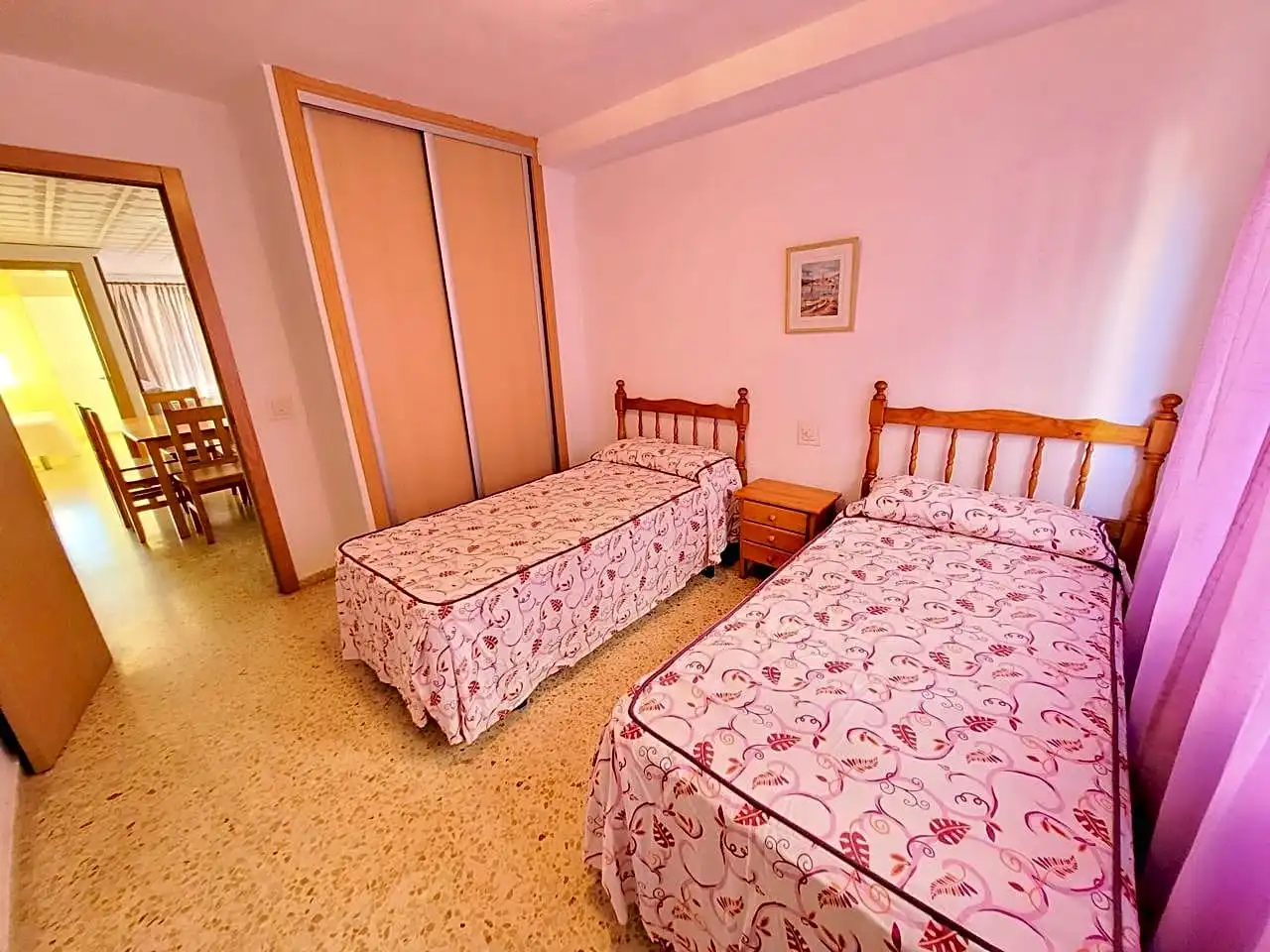 Habitación de Apartamento de alquiler en Miramar, Valencia
