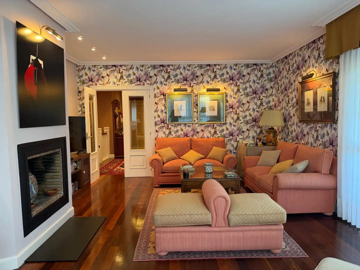 Sala de estar de Casa o chalet en venta en Anguciana con Calefacción, Jardín privado y Parquet