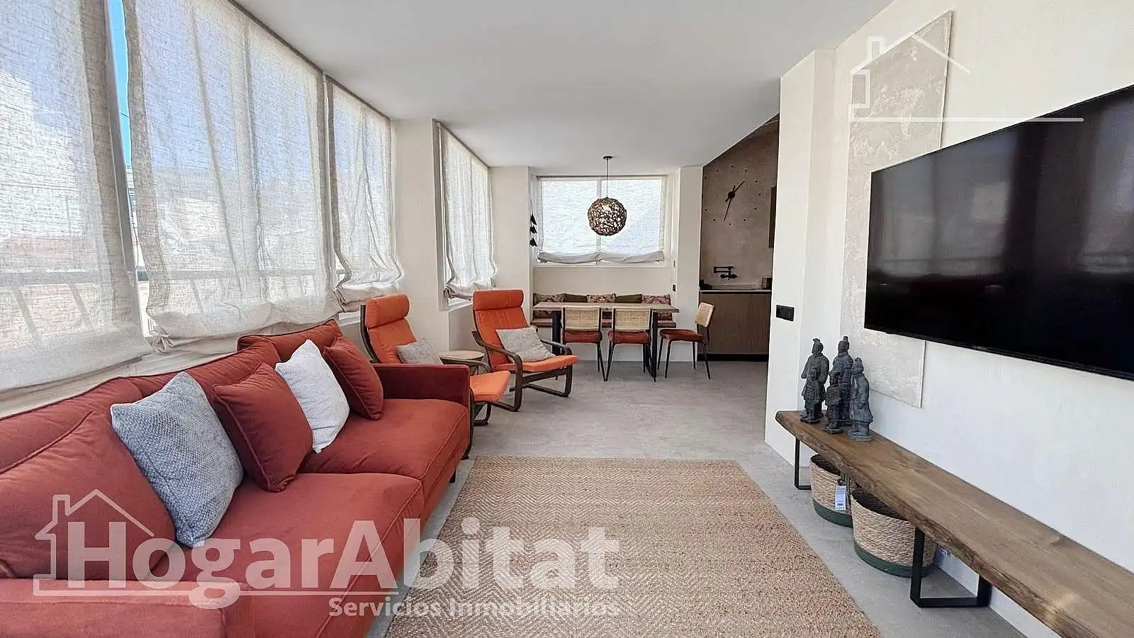 Sala d'estar de Àtic en venda en Alicante / Alacant amb Aire condicionat, Terrassa i Moblat