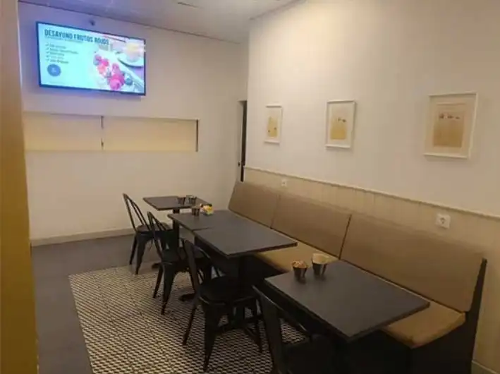 Local de alquiler en Almeda - El Corte Inglés