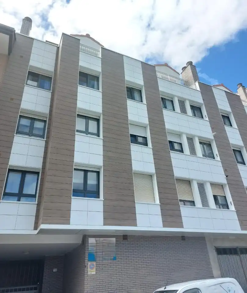 Vista exterior de Pis en venda en Gijón  amb Calefacció, Parquet i Moblat