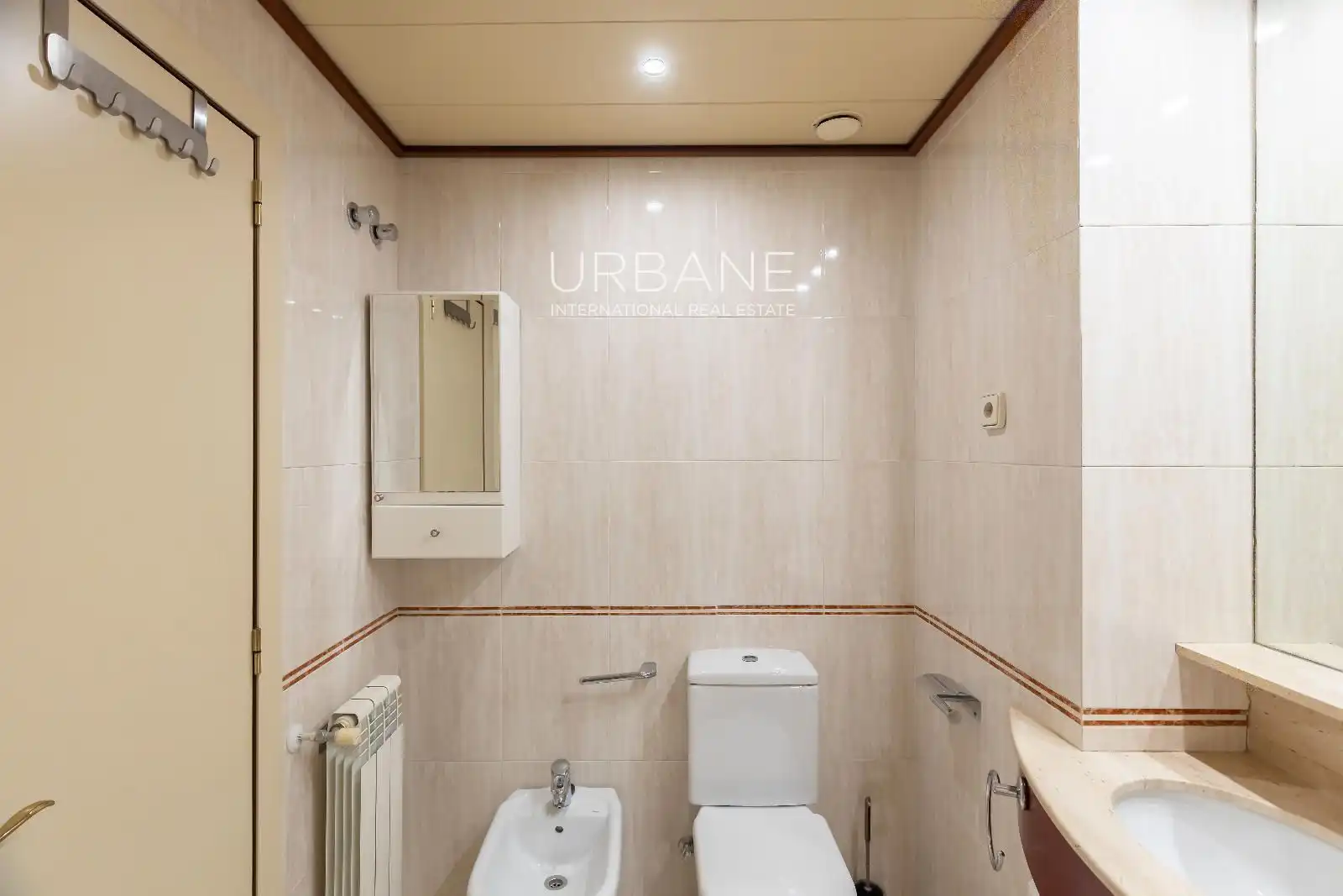 Bathroom of Flat for rent in Barcelona  with Air Conditioner, Terrace and Furnished