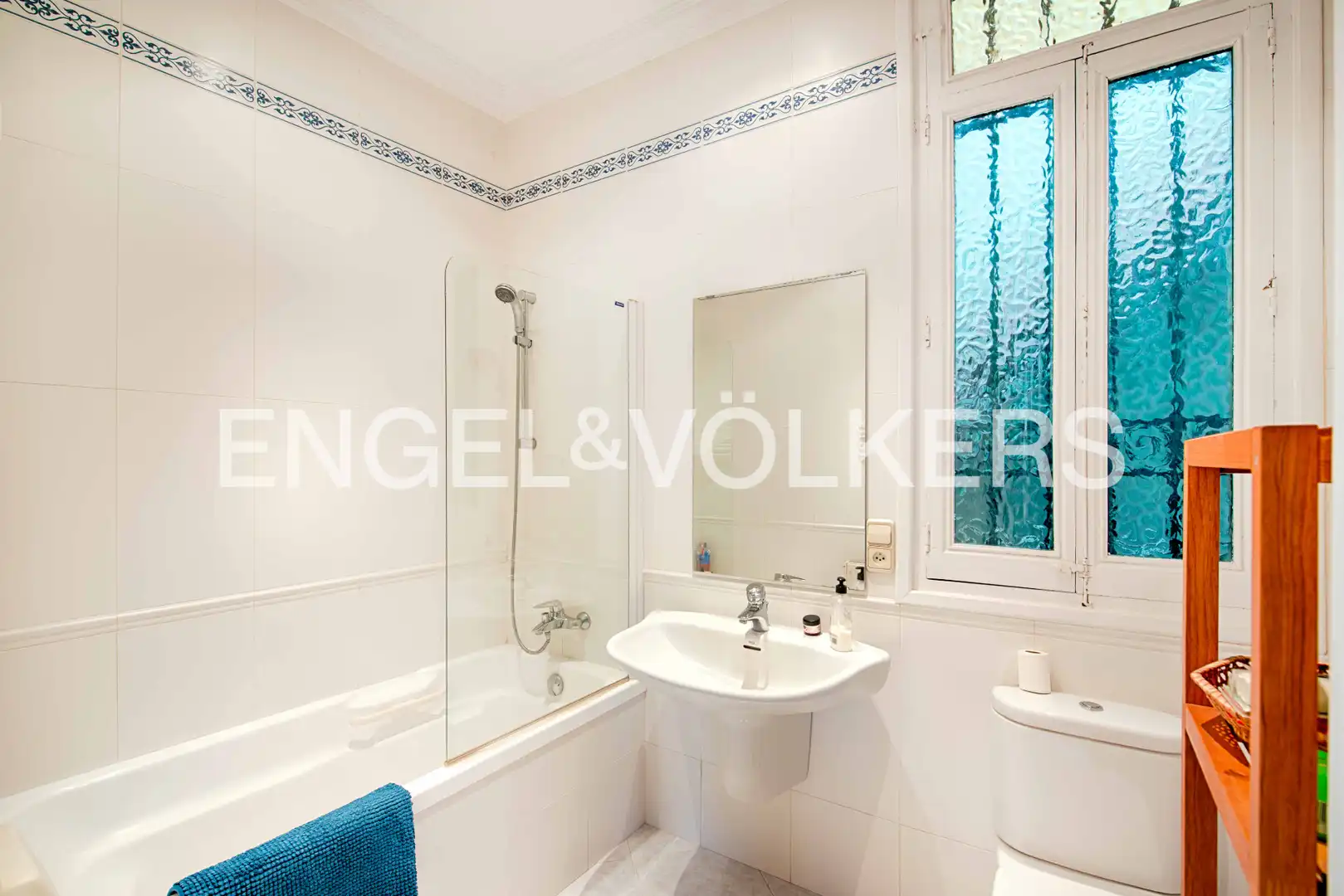 Baño de Piso en venta en Figueres con Calefacción y Balcón