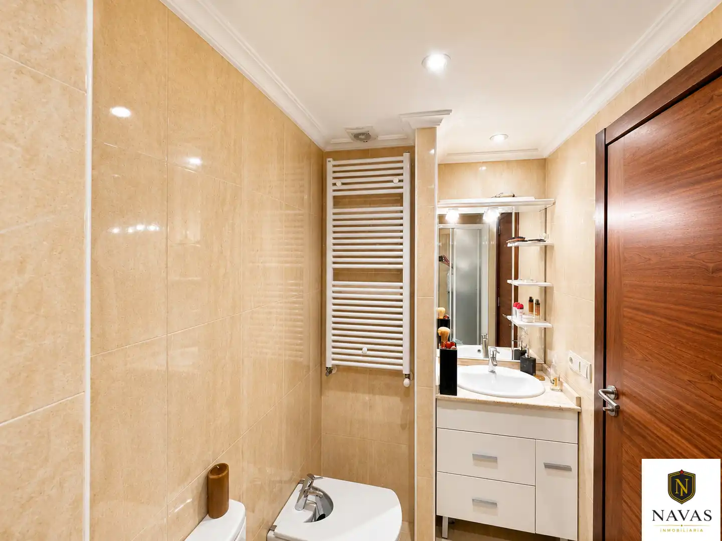 Bathroom of Flat for sale in Vigo   with Heating, Parquet flooring and Furnished