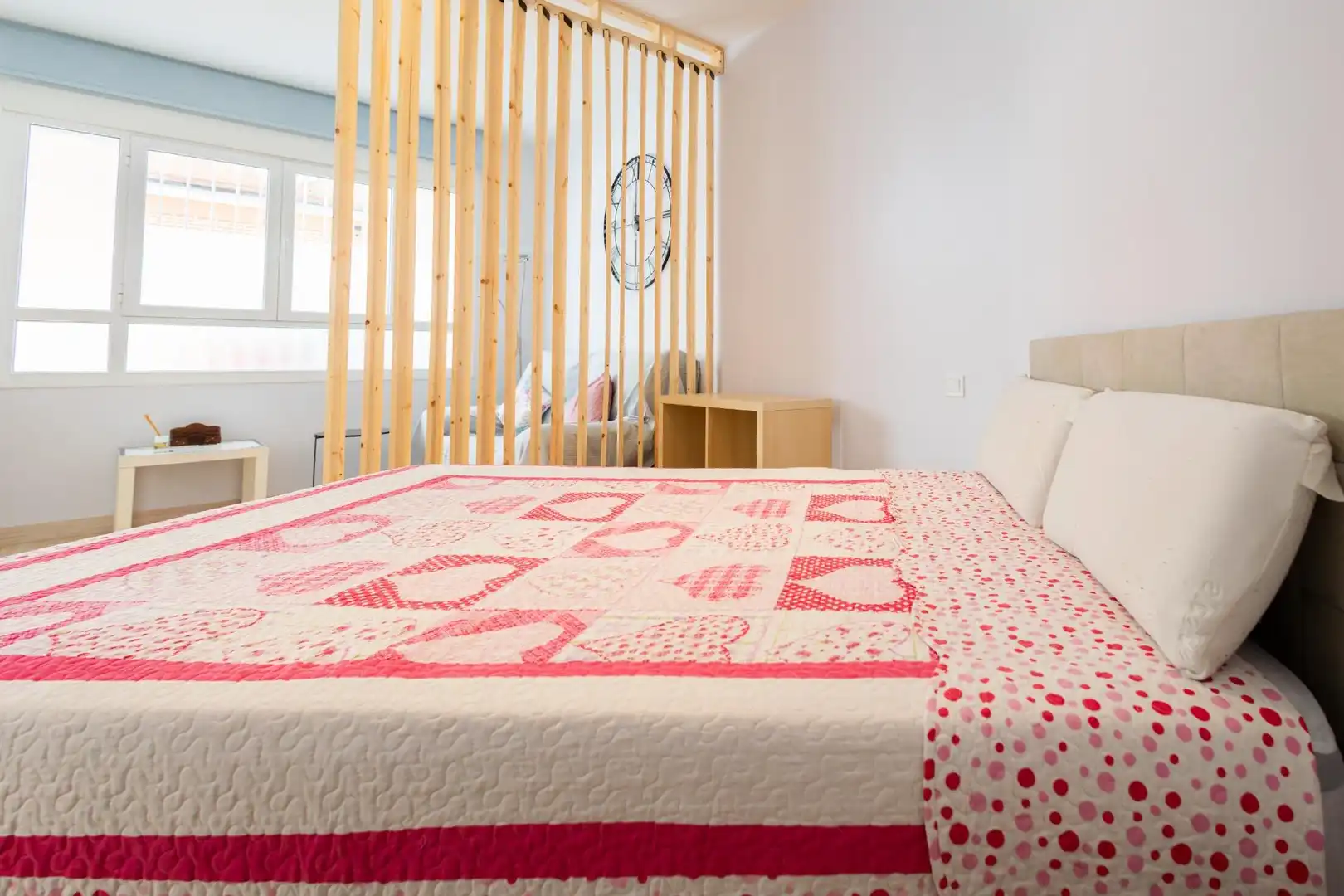 Habitación de Estudio de alquiler en Madrid con Aire acondicionado, Calefacción y Amueblado