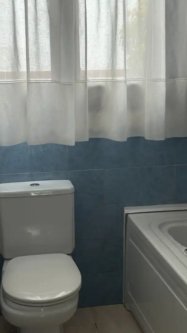 Baño de Casa adosada en venta en Cañete la Real con Aire acondicionado, Calefacción y Amueblado