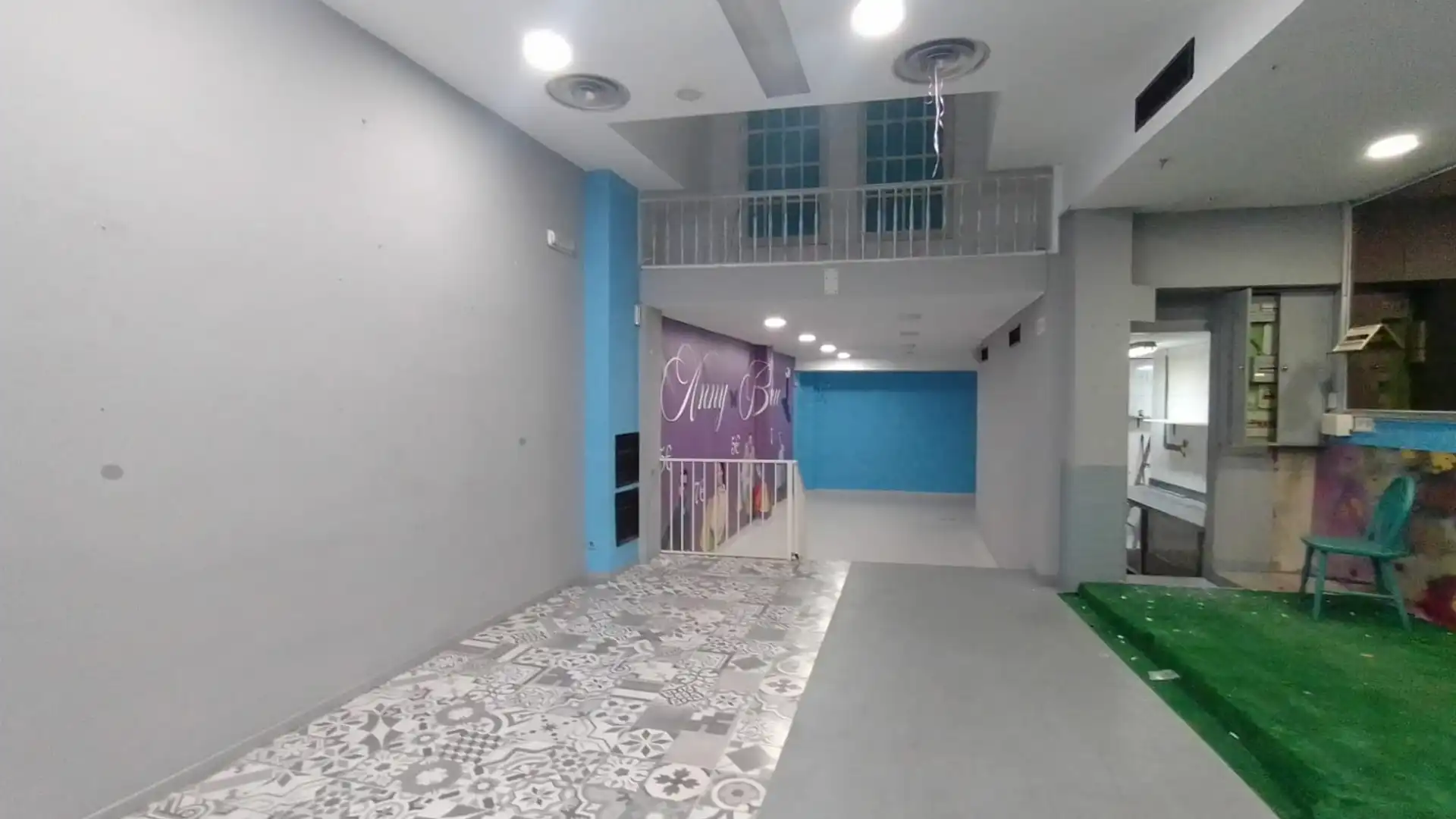 Local en venda en  Zaragoza Capital amb Aire condicionat, Calefacció i Moblat